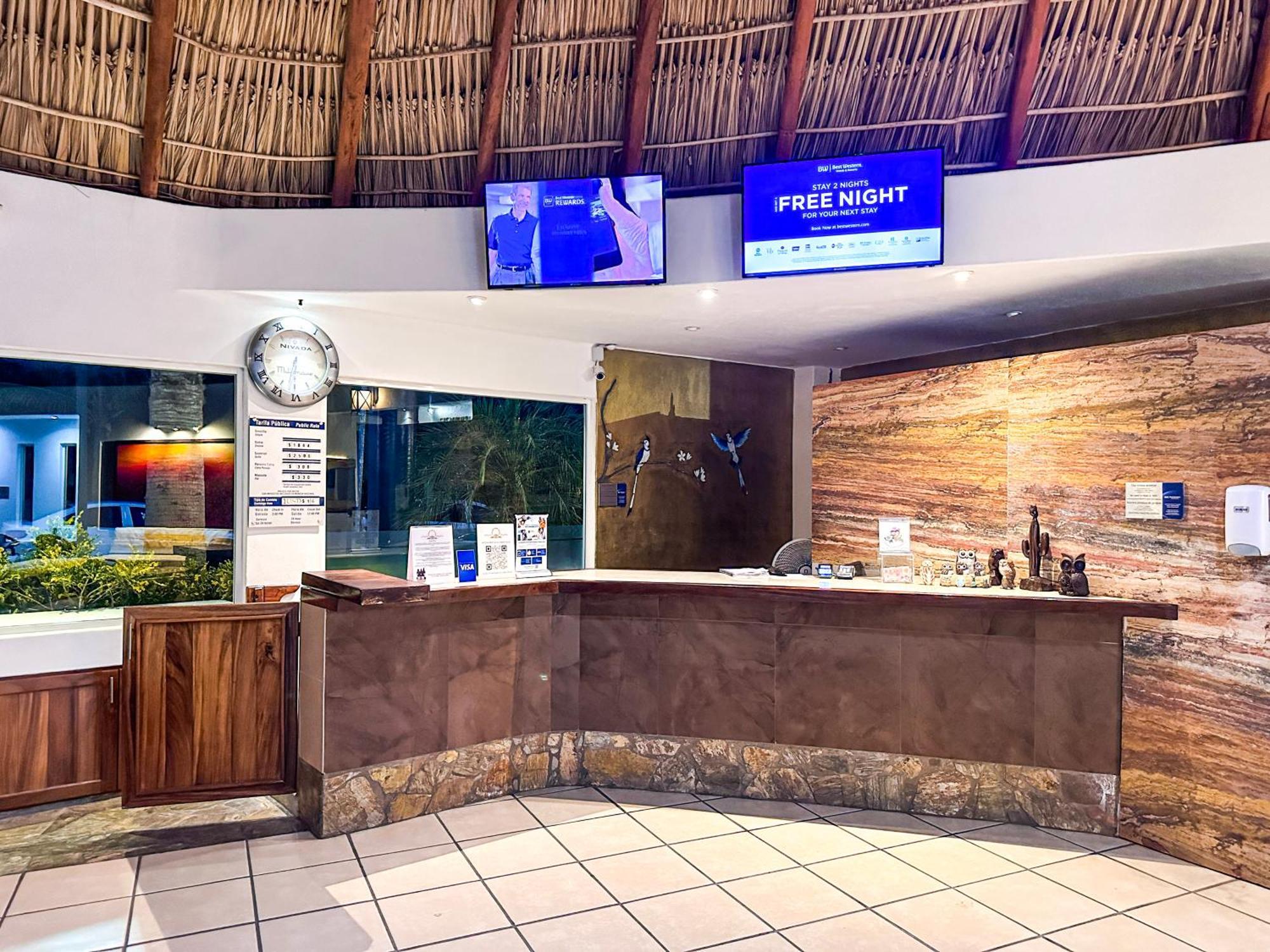Best Western Posada Chahue Santa Cruz - Huatulco Exterior foto